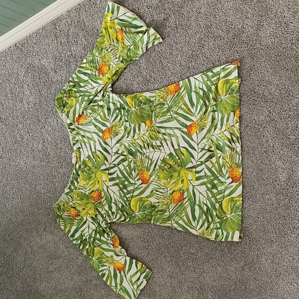Three Quarter Sleeve Pineapple Top 🍍